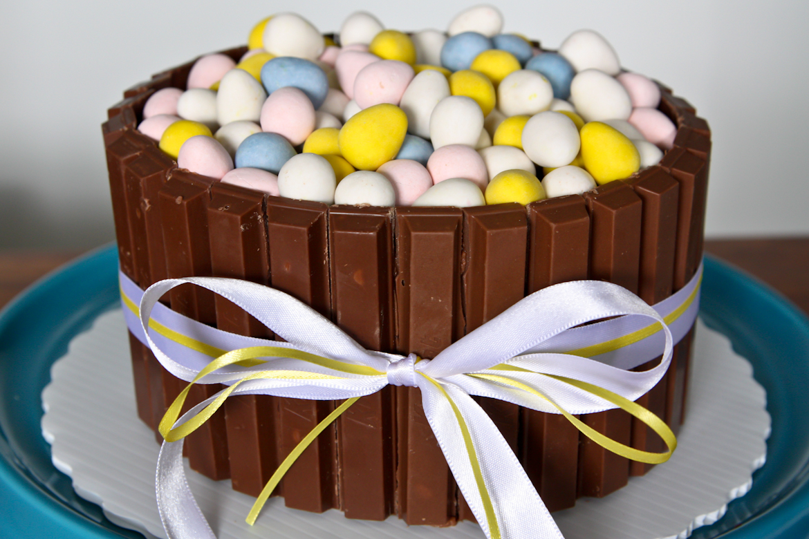 00294-01_easterkitkatminieggcake