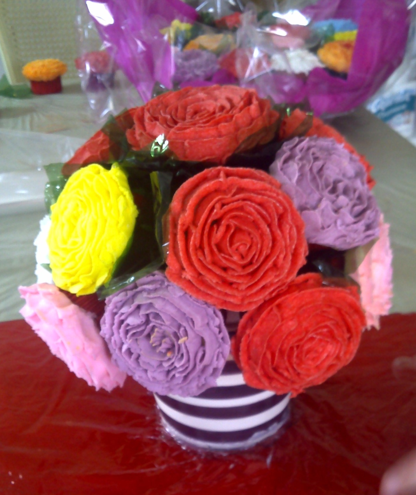 hermosas flores de cupcakes, regalo perfecto para mamá
