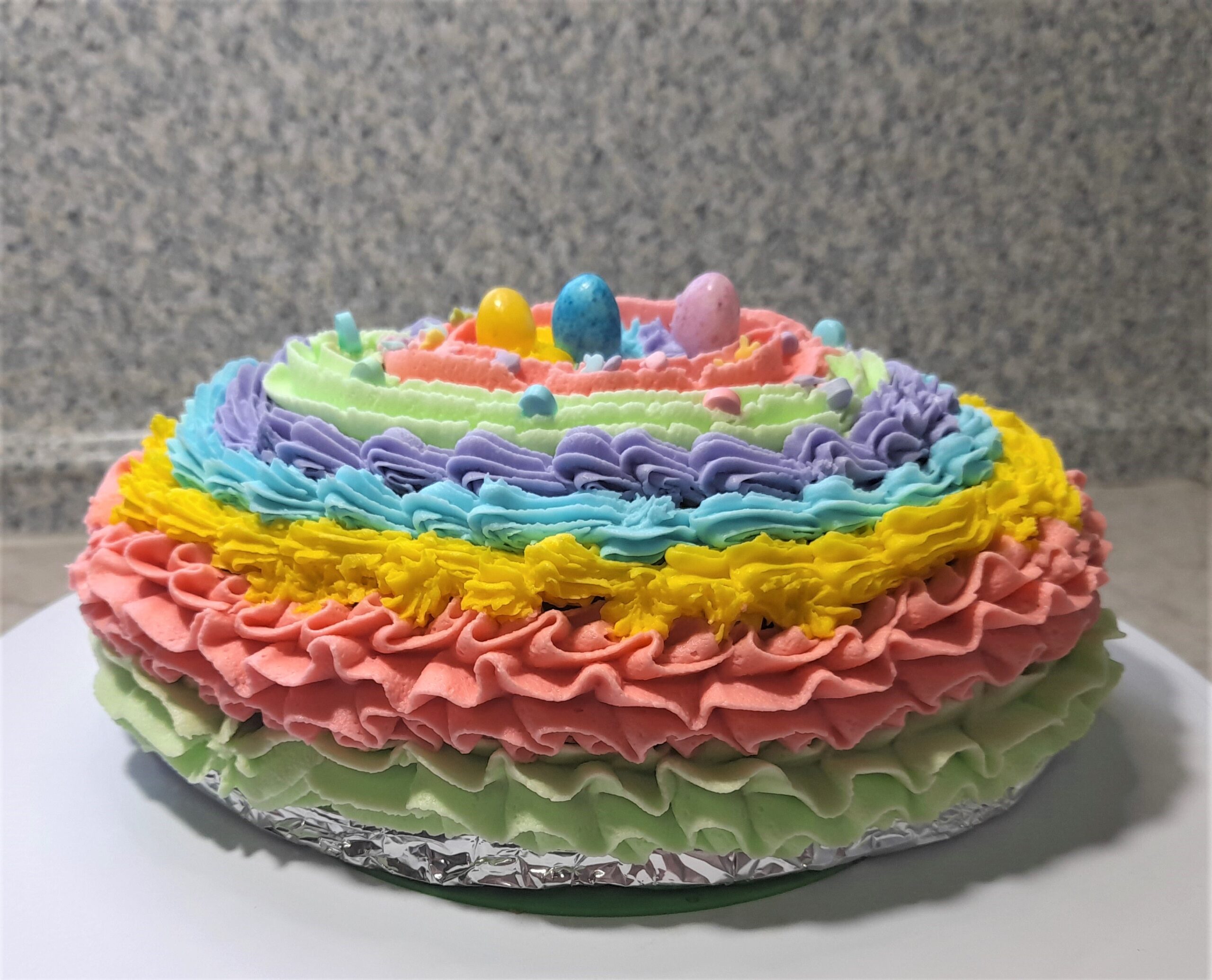 Técnicas Rápidas y Sencillas para Decorar Pastel de Pascua